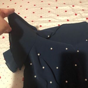 Short sleeve top . New